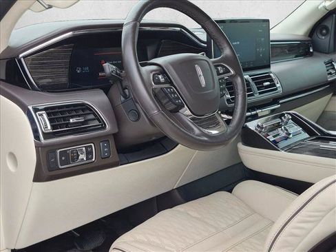 Used 2024 Lincoln Navigator Black Label AWD/4WD image 10