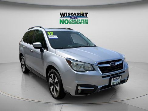 Used 2017 Subaru Forester 2.5i Premium w/ All-Weather Package AWD/4WD image 21