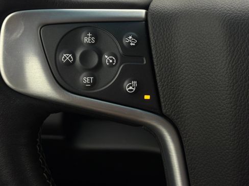 Used 2018 GMC Yukon XL SLT AWD/4WD image 23