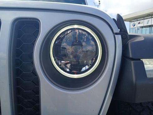 Used 2023 Jeep Wrangler Unlimited Rubicon 4xe AWD/4WD image 4