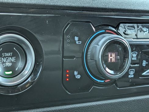 Used 2022 Chevrolet Silverado 1500 RST w/ Redline Edition image 32