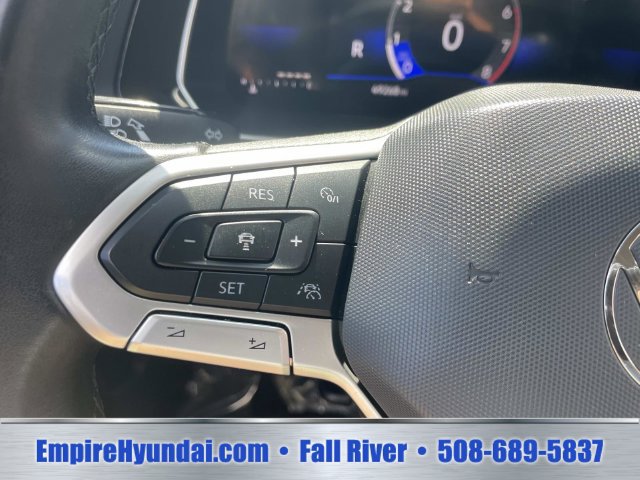 Used 2024 Volkswagen Jetta SE FWD image 29