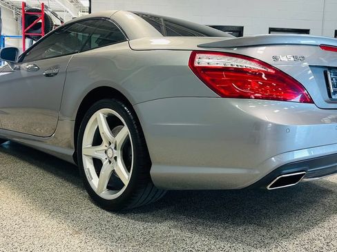 Used 2013 Mercedes-Benz SL 550 image 4