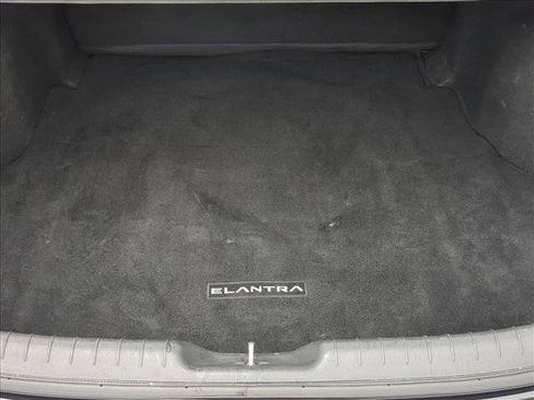 Used 2022 Hyundai Elantra SEL FWD image 6