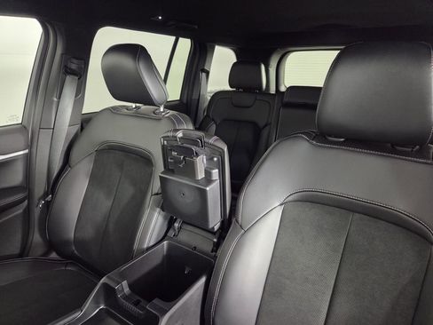 New 2026 Jeep Grand Cherokee Altitude RWD image 17