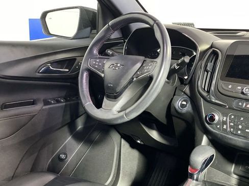 Used 2022 Chevrolet Equinox RS w/ RS Leather Package image 10