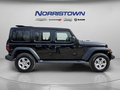 Certified 2022 Jeep Wrangler Unlimited Sport w/ Sun And Sound Package image 7