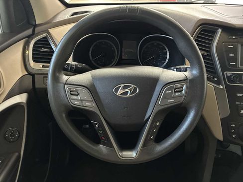 Used 2017 Hyundai Santa Fe Sport image 11