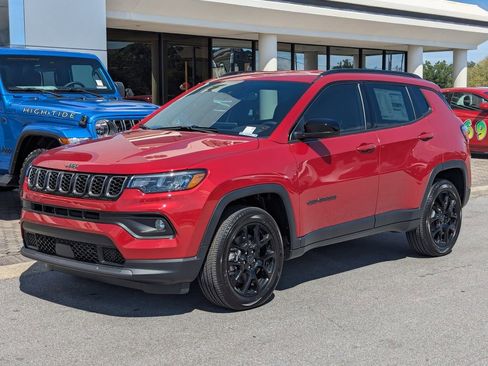 New 2026 Jeep Compass Latitude AWD/4WD image 9