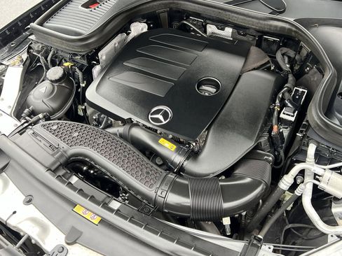 Used 2021 Mercedes-Benz GLC 300 4MATIC Coupe image 27