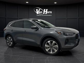 Used 2025 Ford Escape Platinum video 1