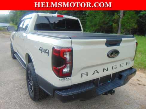 Used 2025 Ford Ranger Lariat w/ Black Appearance Package AWD/4WD image 8