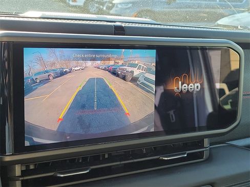 Certified 2024 Jeep Wrangler Rubicon image 8