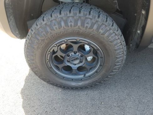 Used 2024 Toyota Tacoma SR5 AWD/4WD image 13