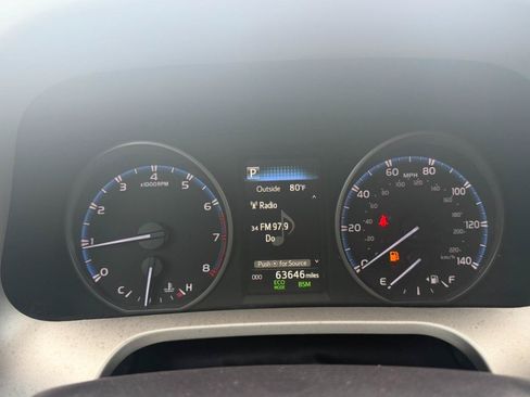 Used 2017 Toyota RAV4 XLE FWD image 18