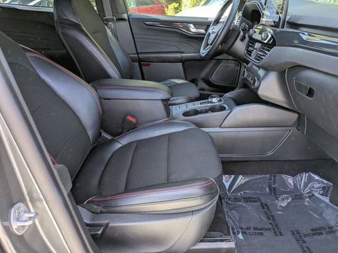 Used 2025 Ford Escape ST-Line image 24