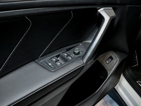 Used 2024 Volkswagen Tiguan SE R-Line image 16