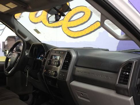 Used 2018 Ford F250 XL AWD/4WD image 10