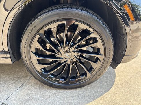 Used 2026 Lincoln Aviator Reserve AWD/4WD image 13