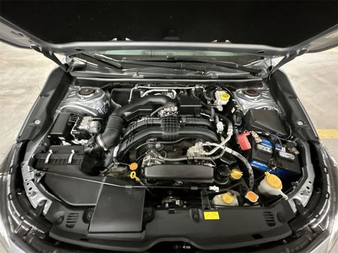 Used 2017 Subaru Impreza 2.0i Premium image 14