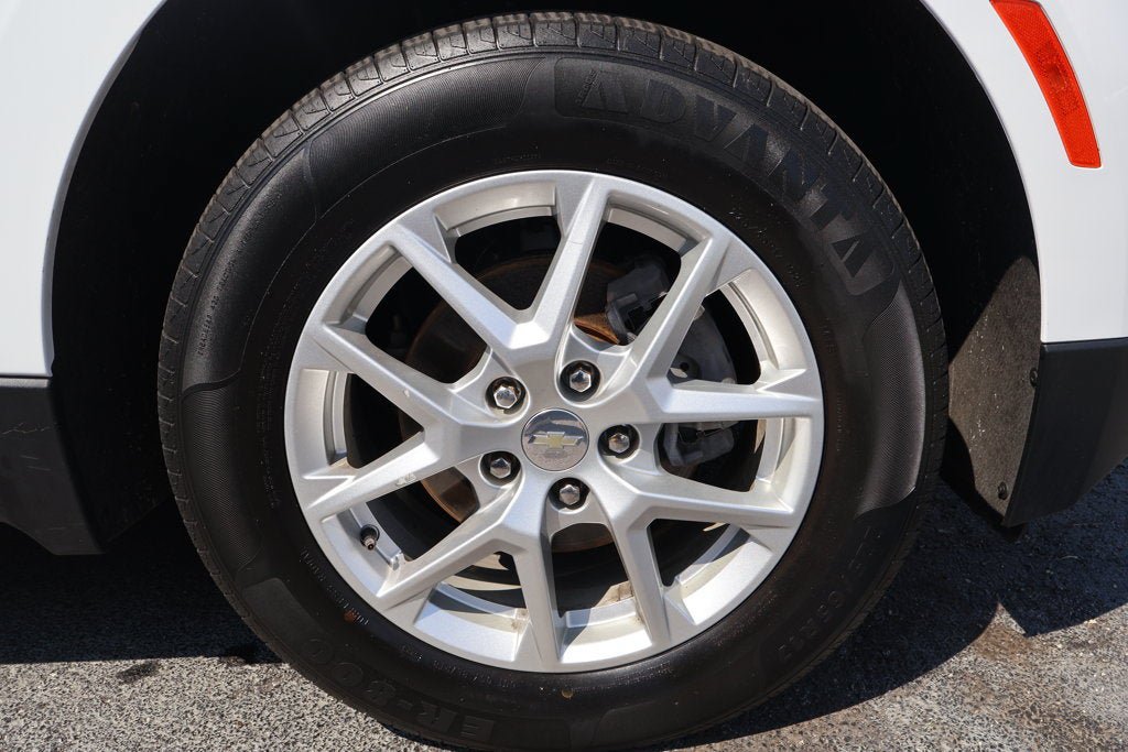Used 2023 Chevrolet Equinox LT AWD/4WD image 13