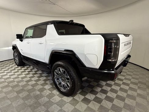 New 2026 GMC Hummer EV 4x4 Crew Cab image 4