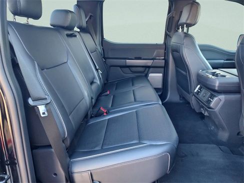 Used 2025 Ford F150 Lariat image 32