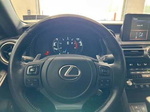 Used 2022 Lexus IS 350 F Sport image 11