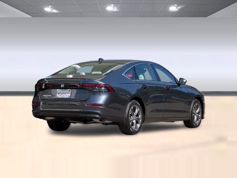 Used 2023 Honda Accord EX image 8
