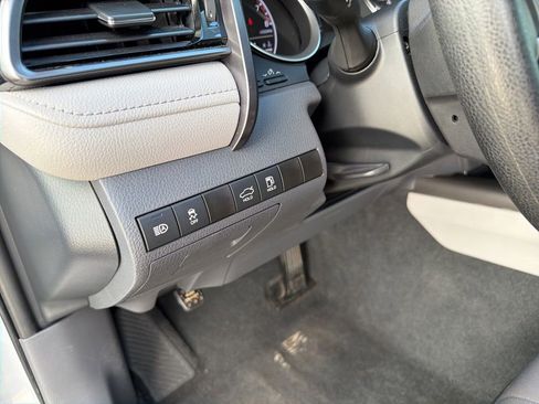 Used 2023 Toyota Camry LE FWD image 36