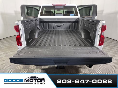 Used 2024 Chevrolet Silverado 3500 LT w/ Convenience Package image 21