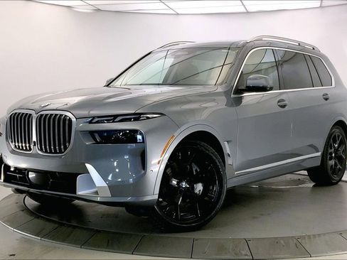 Certified 2024 BMW X7 xDrive40i w/ Executive Package AWD/4WD image 11