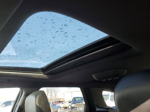 Used 2022 Dodge Durango GT image 15