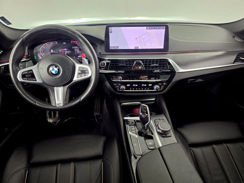 Used 2021 BMW 530i w/ M Sport Package RWD image 37