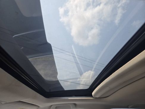 Used 2015 Honda CR-V EX-L image 18