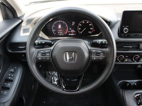 Certified 2023 Honda HR-V LX image 18