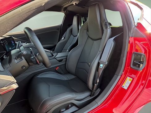 Used 2025 Chevrolet Corvette Stingray Coupe w/ 1LT RWD image 18