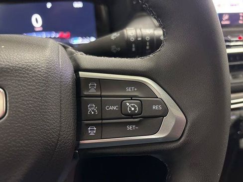 Used 2026 Jeep Compass Limited w/ Sun, Sound & Navigation Group AWD/4WD image 14