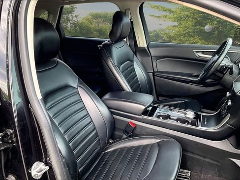 Used 2019 Ford Edge SEL w/ Equipment Group 201A AWD/4WD image 7