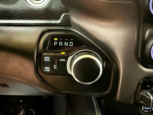 Used 2019 RAM 2500 Big Horn image 17