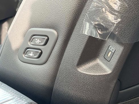 New 2026 Kia Carnival SX Prestige FWD image 13