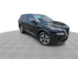 Used 2022 Nissan Rogue SV image 2
