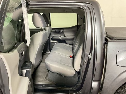 Used 2022 Toyota Tacoma SR AWD/4WD image 30
