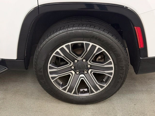 Used 2024 Jeep Wagoneer Series II w/ Flexible Seating Group AWD/4WD image 15