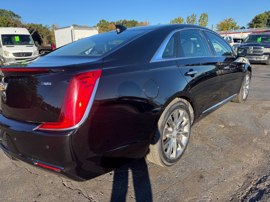 Used 2018 Cadillac XTS FWD image 11