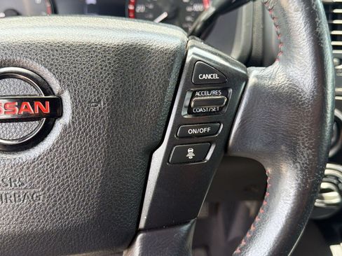 Used 2020 Nissan Titan PRO-4X w/ Pro-4x Convenience Package AWD/4WD image 24