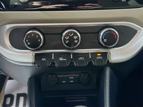 Used 2017 Kia Rio LX w/ Power Package image 14