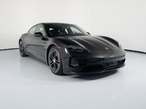 Certified 2025 Porsche Taycan 4S image 12