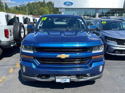 Used 2017 Chevrolet Silverado 1500 LT w/ All Star Edition AWD/4WD image 4
