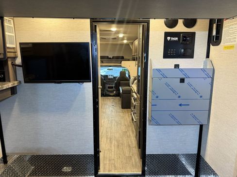 Used 2024 Ford E-450 and Econoline 450 Super Duty w/ Motorhome Prep Package image 71